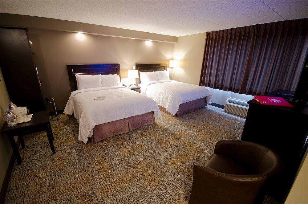 Express By Canad Inns Winnipeg Ngoại thất bức ảnh